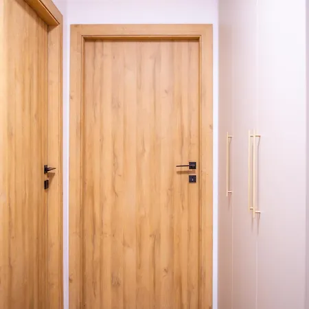 Mikolowska Z Balkonem Apartament *
